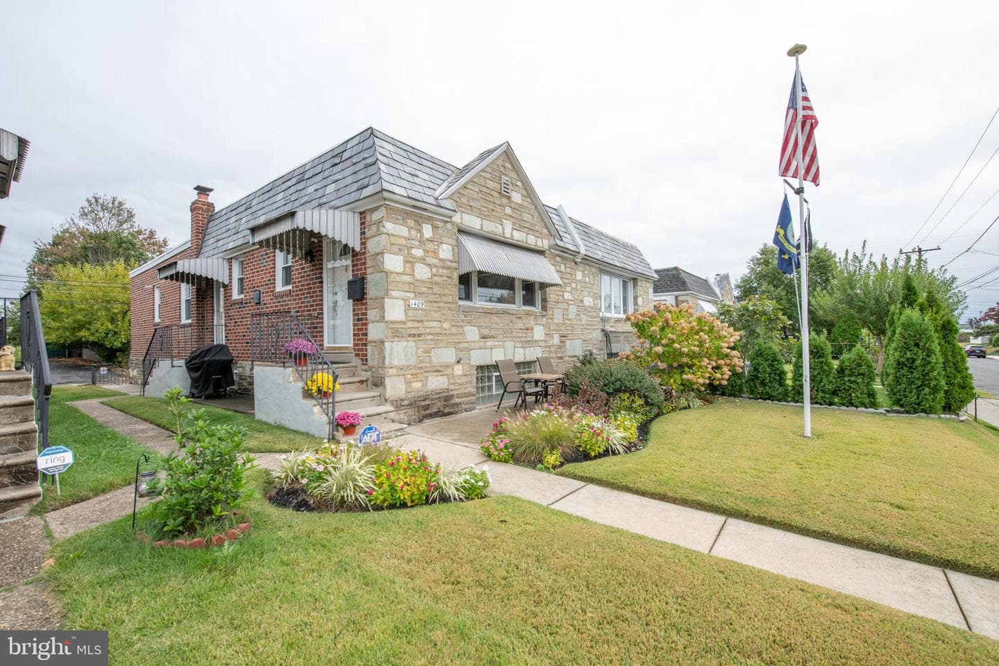 1409 Faunce Street photo 3