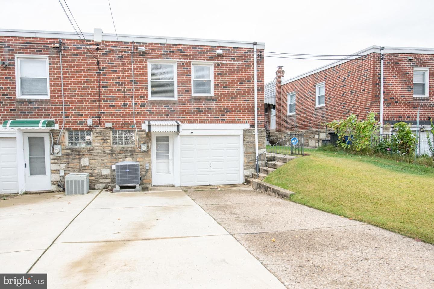 1409 Faunce Street photo 37