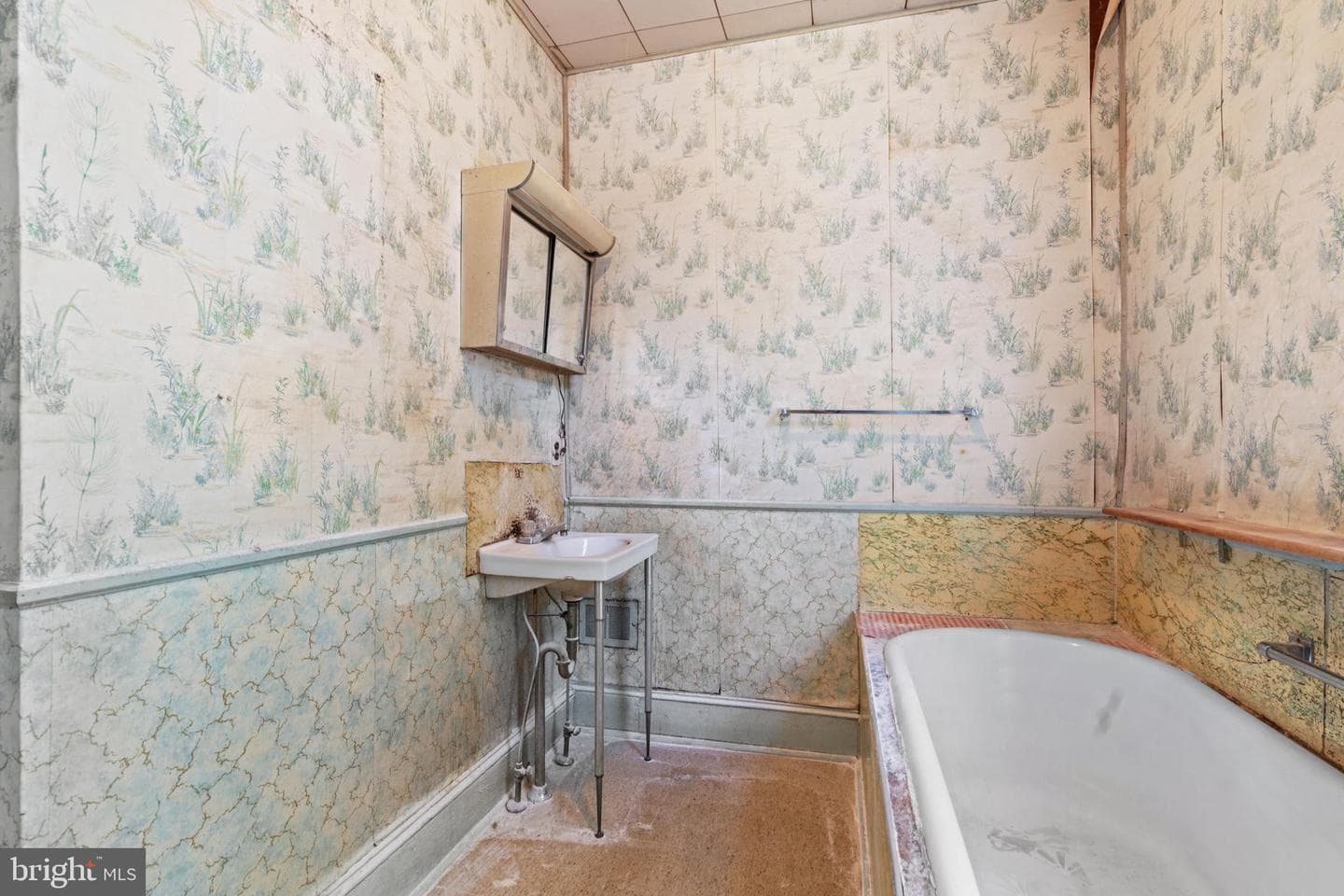 624 W Johnson Street photo 20