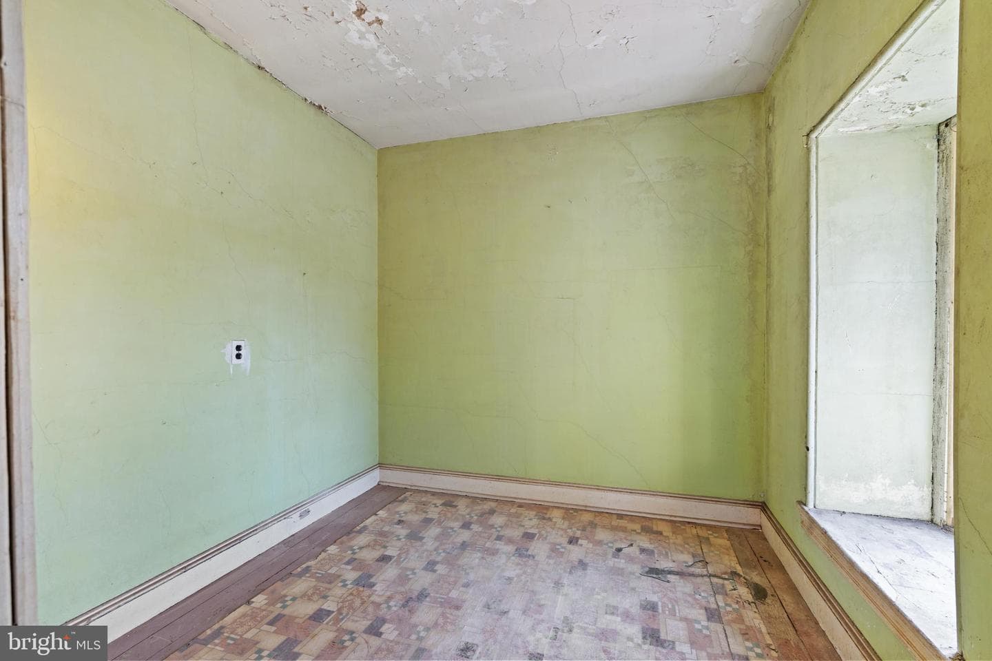 624 W Johnson Street photo 31