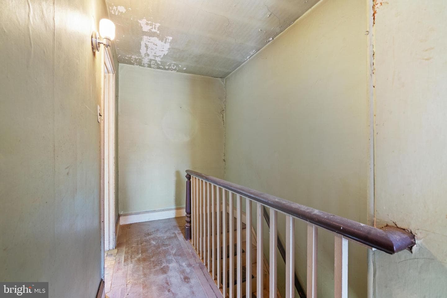 624 W Johnson Street photo 34