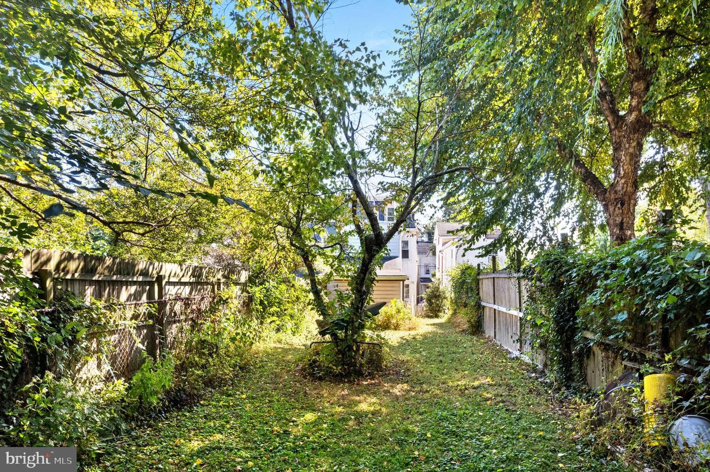 624 W Johnson Street photo 39