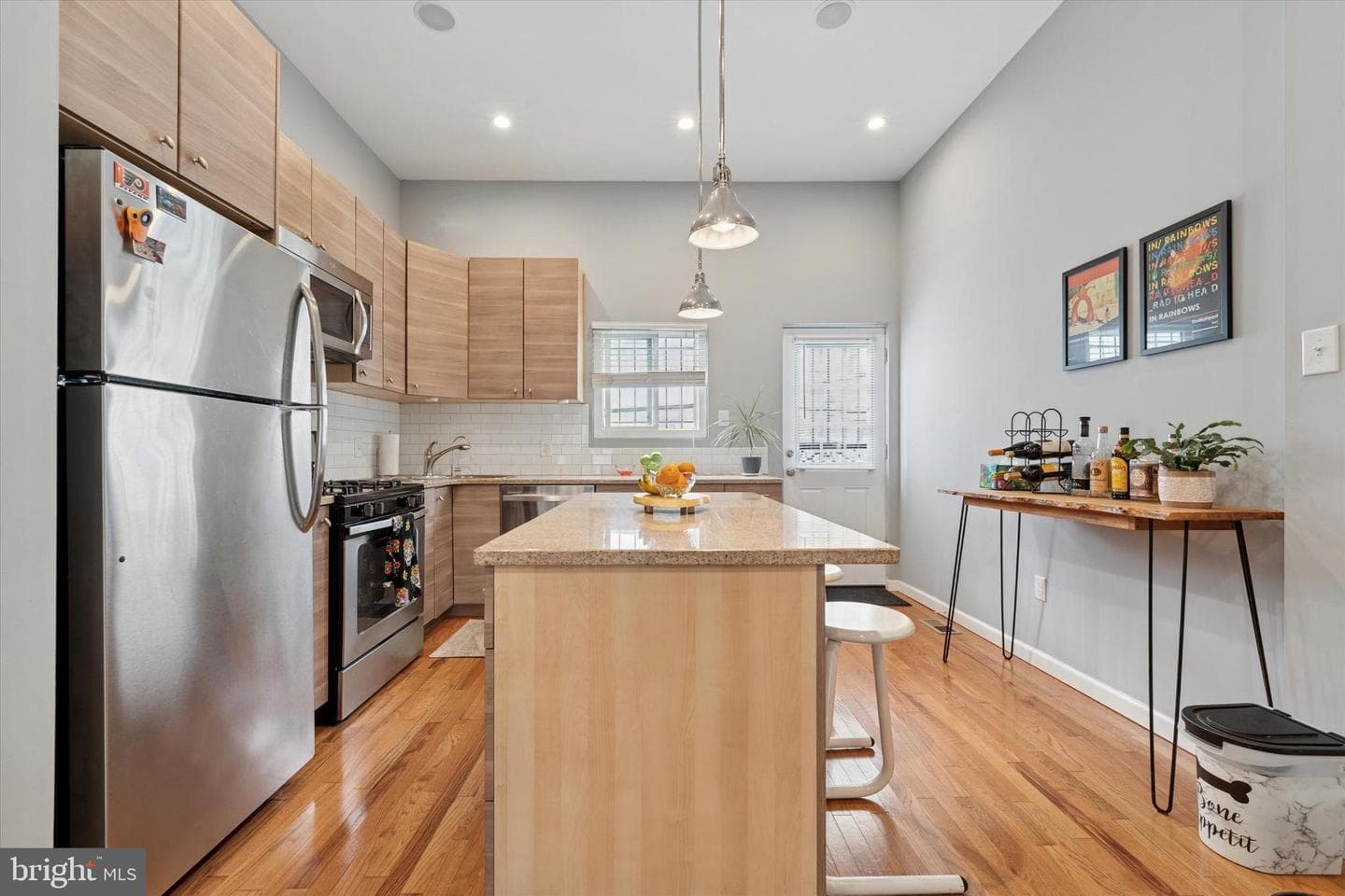 1324 S Hicks Street photo 10