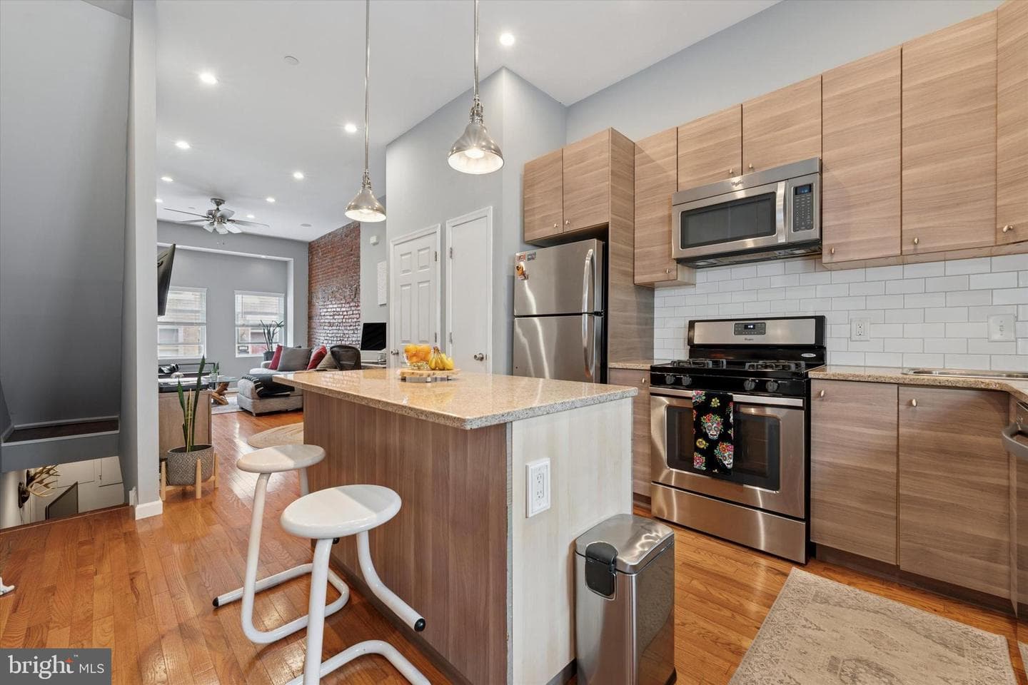 1324 S Hicks Street photo 12