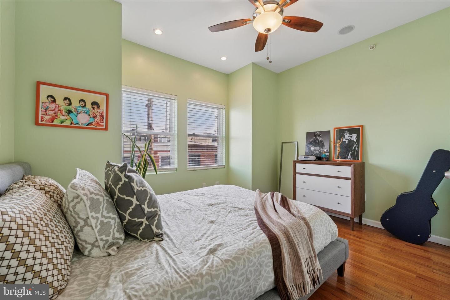 1324 S Hicks Street photo 24