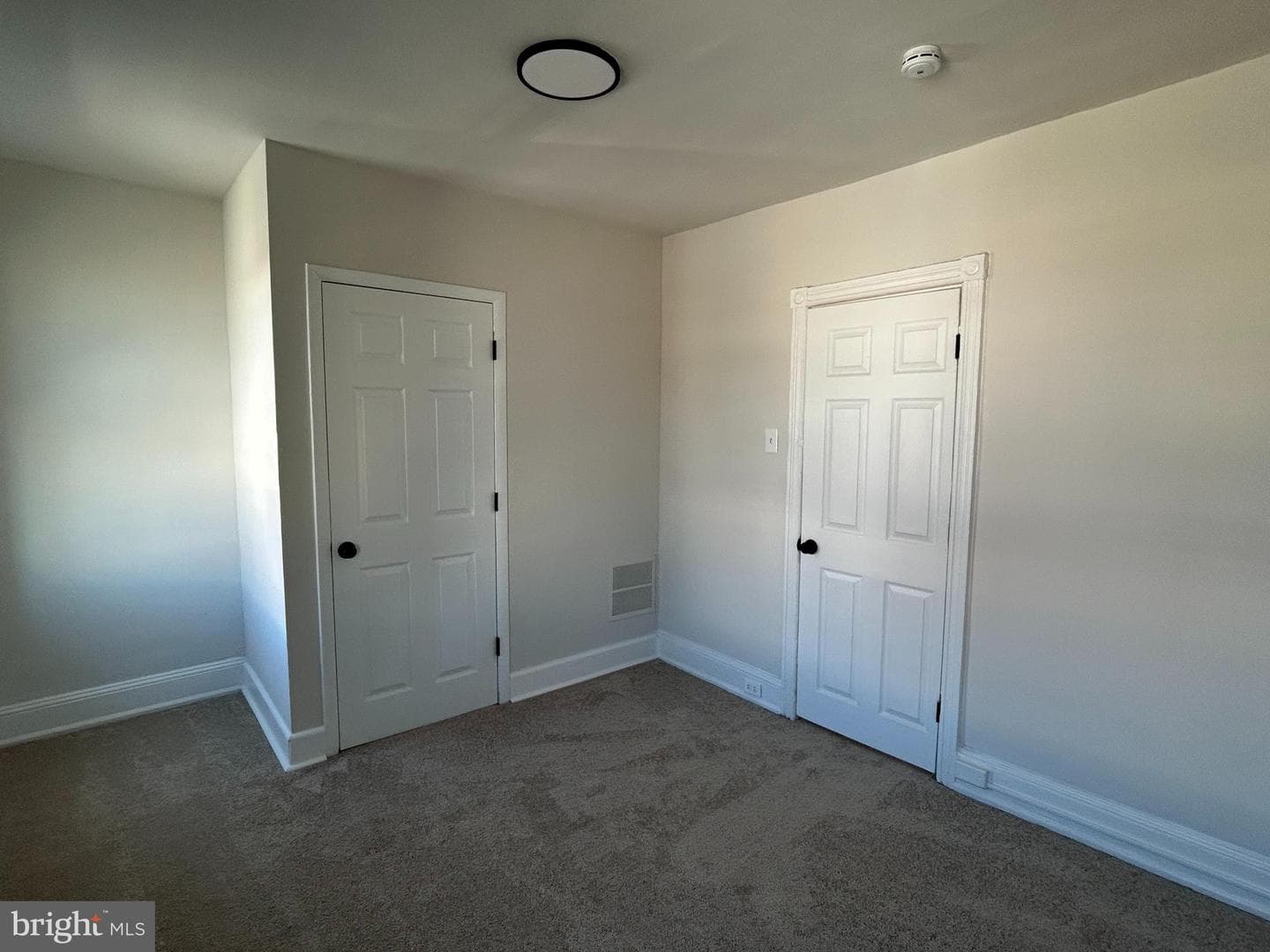 2426 S Millick Street photo 19