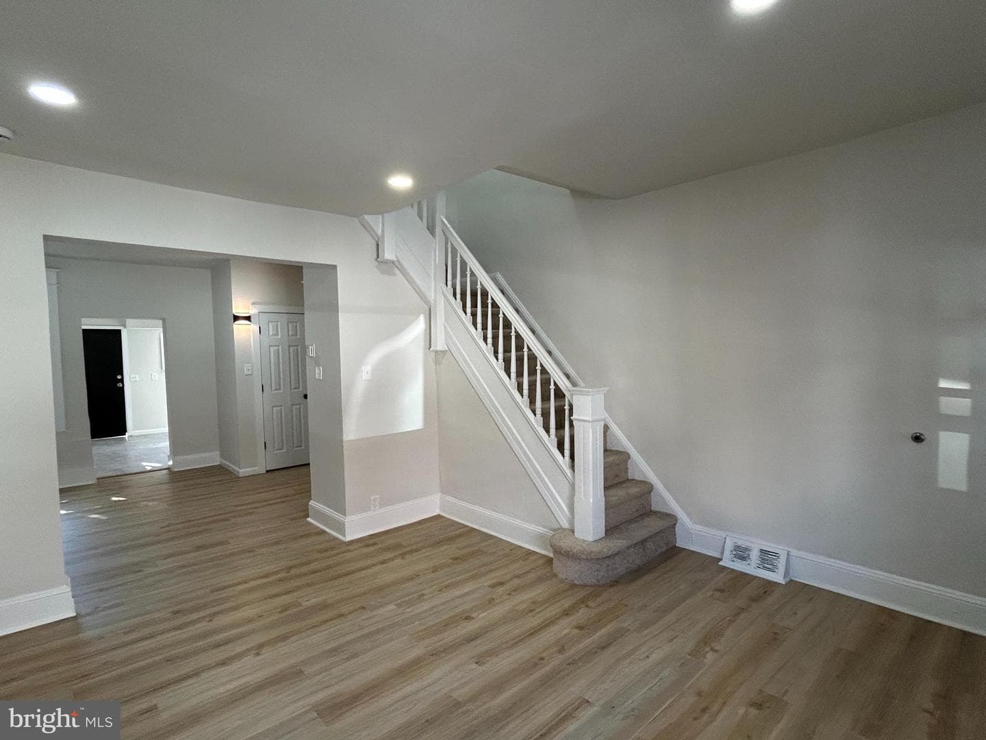 2426 S Millick Street photo 6