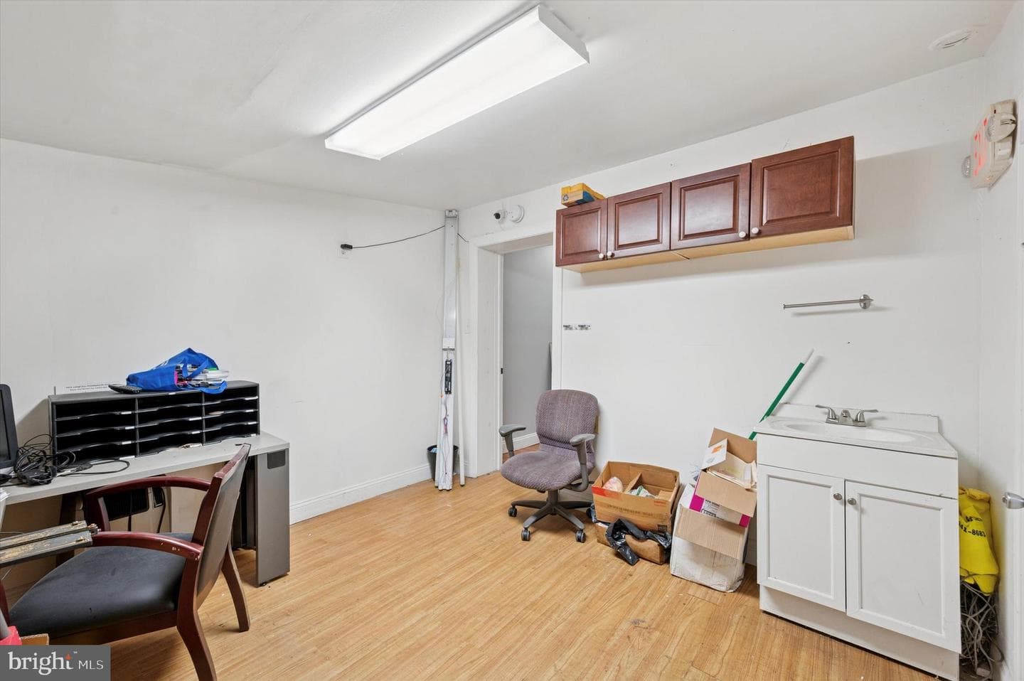 145 E Lehigh Avenue photo 13