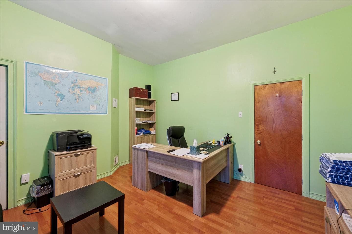 145 E Lehigh Avenue photo 22