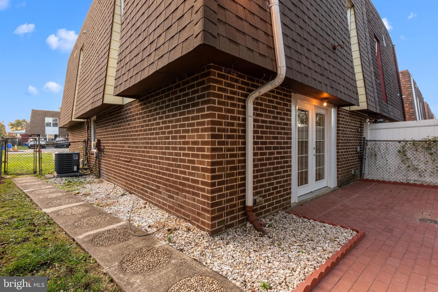9823 Bonner Street photo 27