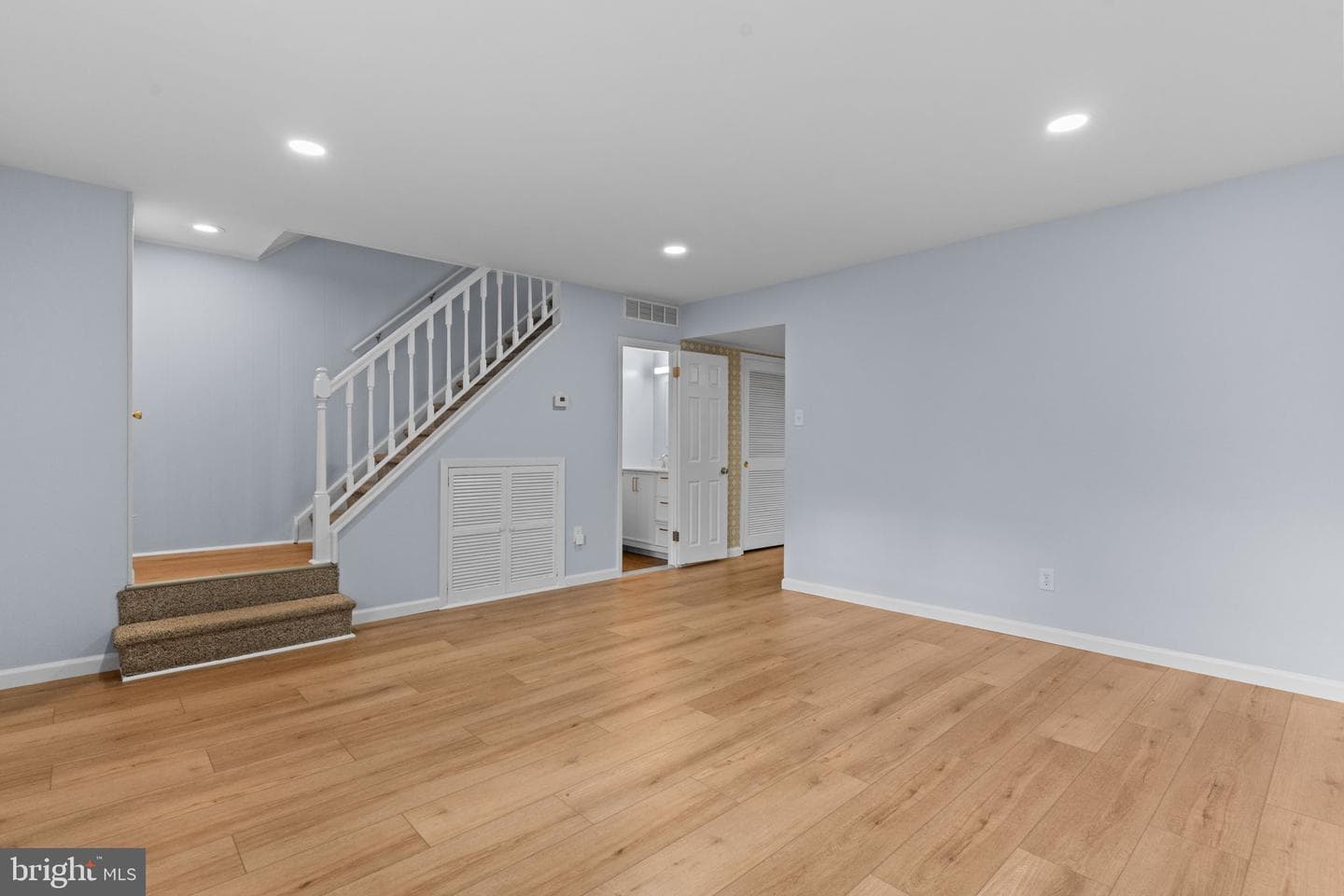 9823 Bonner Street photo 6