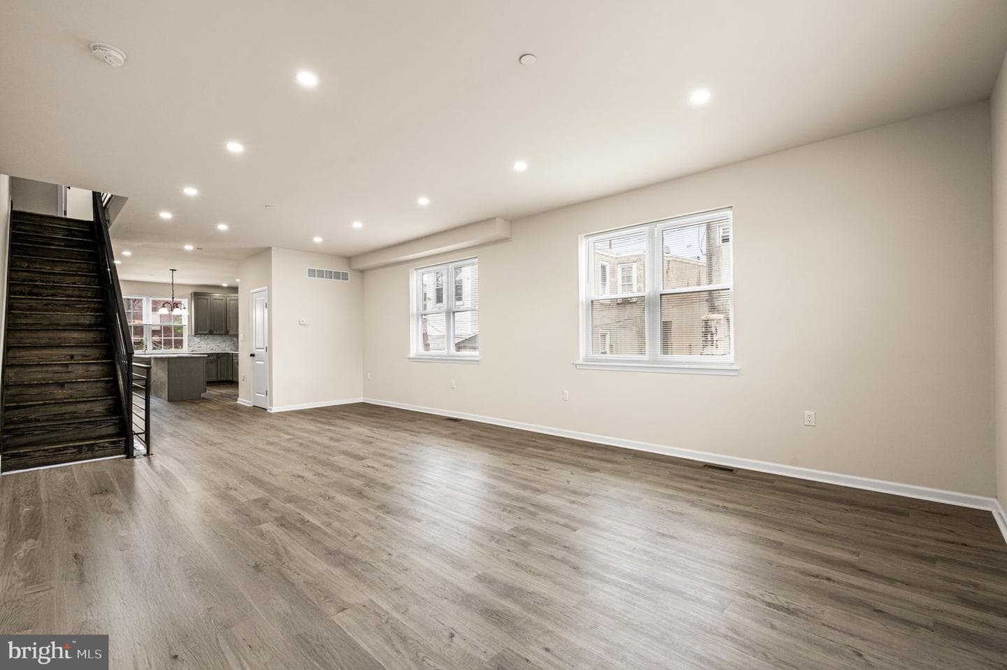 4828 Greenway Avenue photo 9