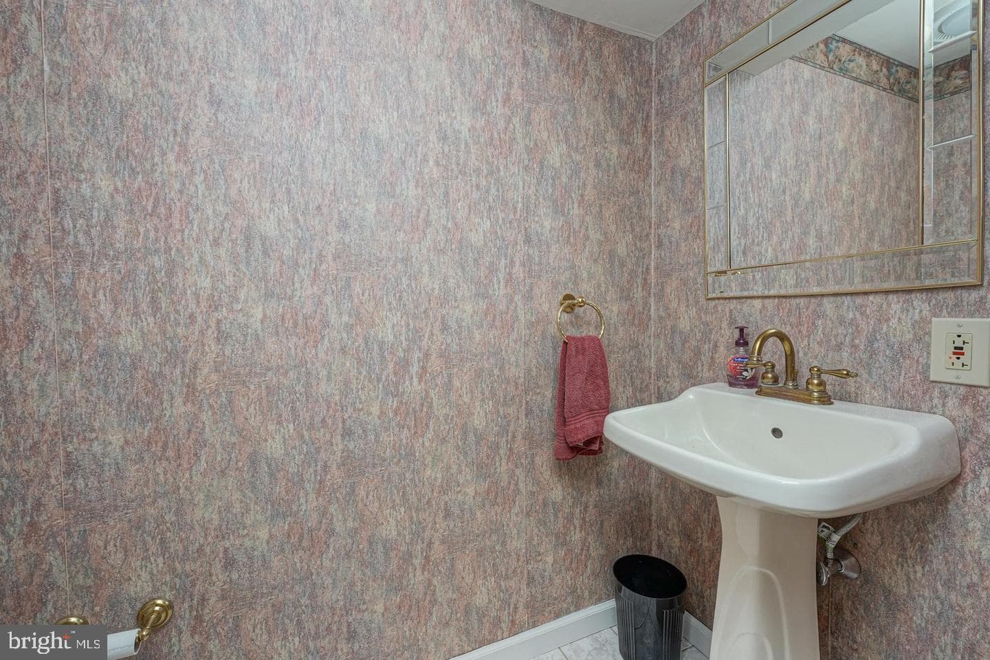 3701 President Street photo 12