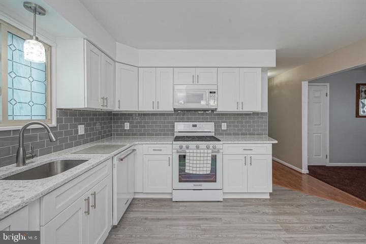 3701 President Street photo 4