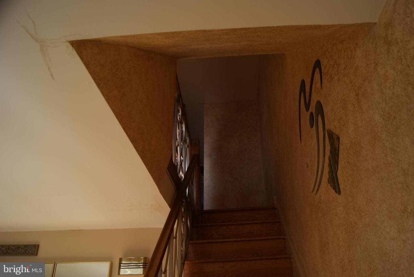7314 Hill Road photo 22