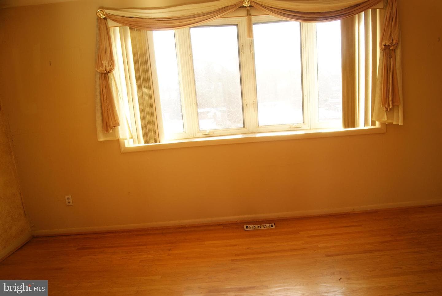 7314 Hill Road photo 25