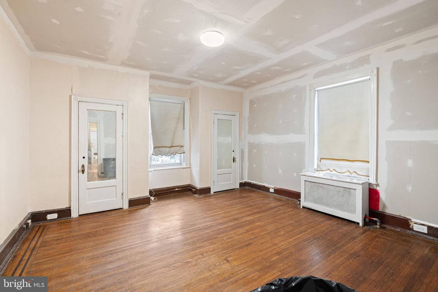 4542 N Broad Street photo 12