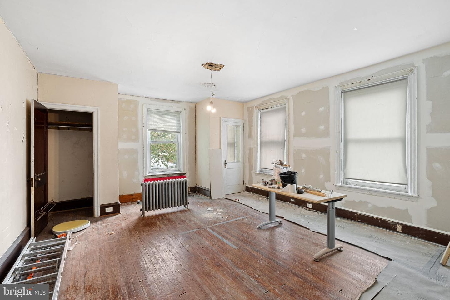 4542 N Broad Street photo 5