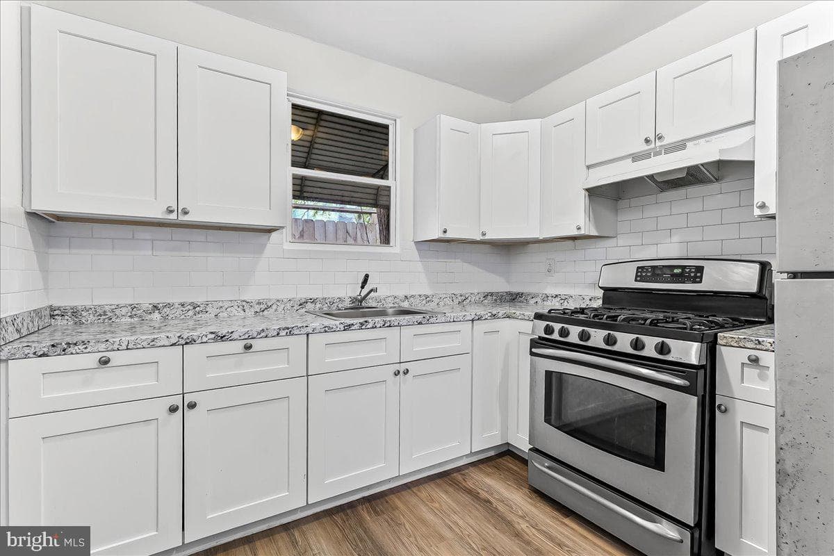 2518 S Fairhill Street photo 14