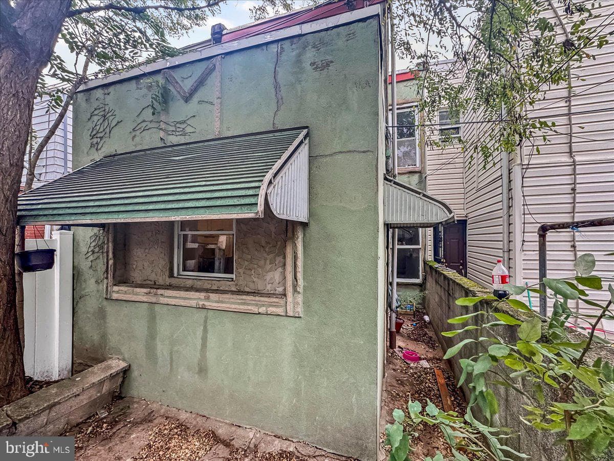 2518 S Fairhill Street photo 25