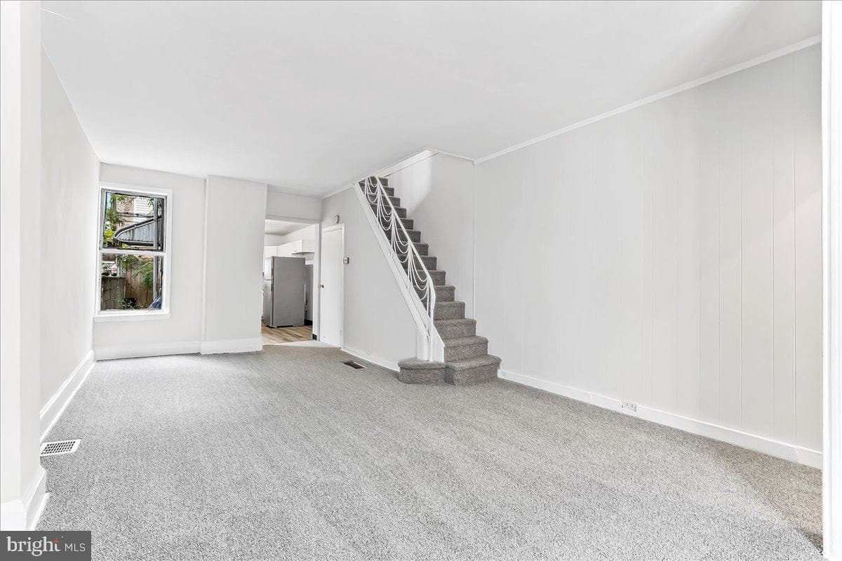 2518 S Fairhill Street photo 5