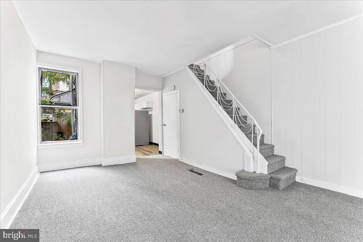 2518 S Fairhill Street photo 9