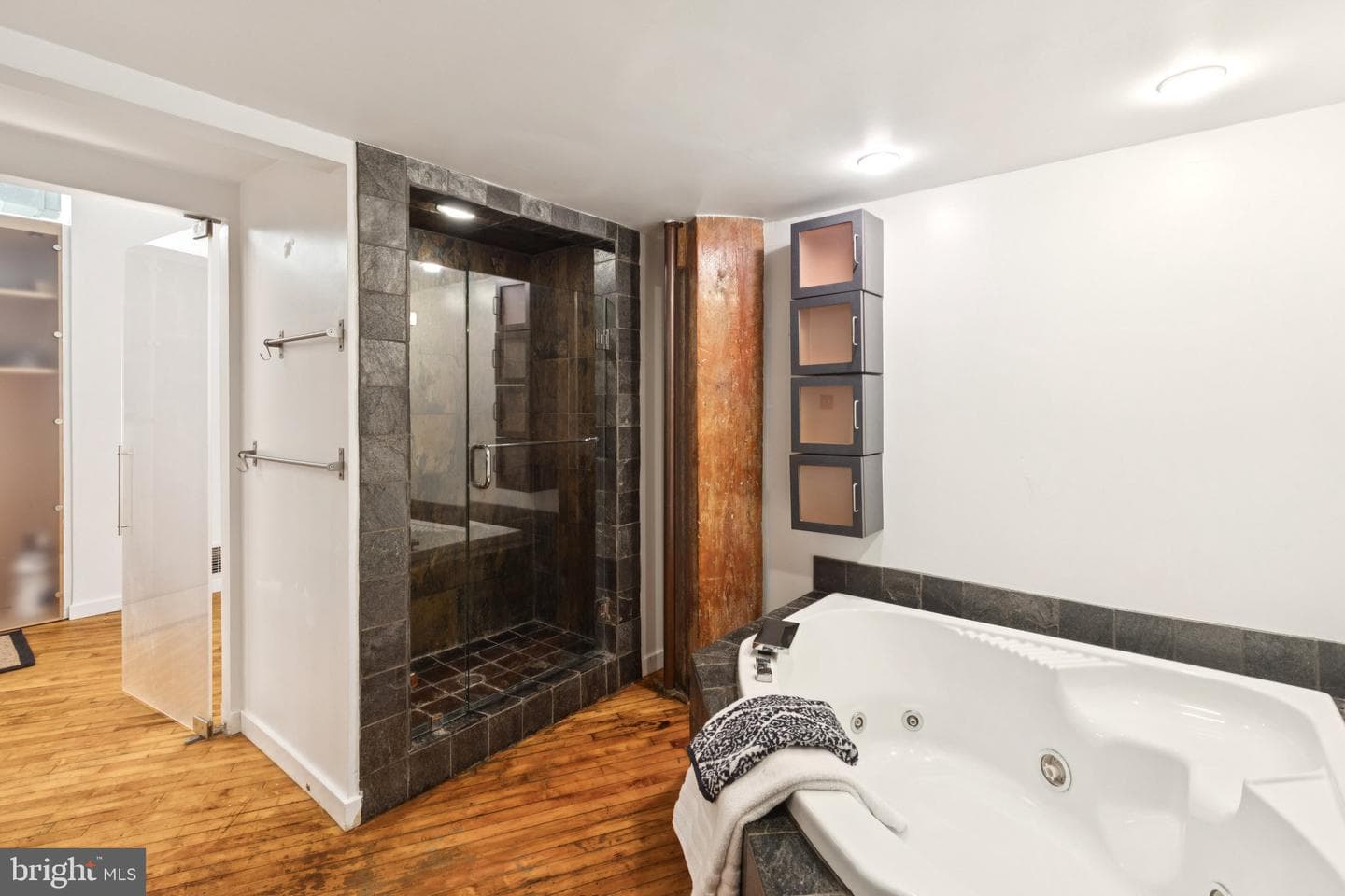 428 N 13th Street #3e photo 37
