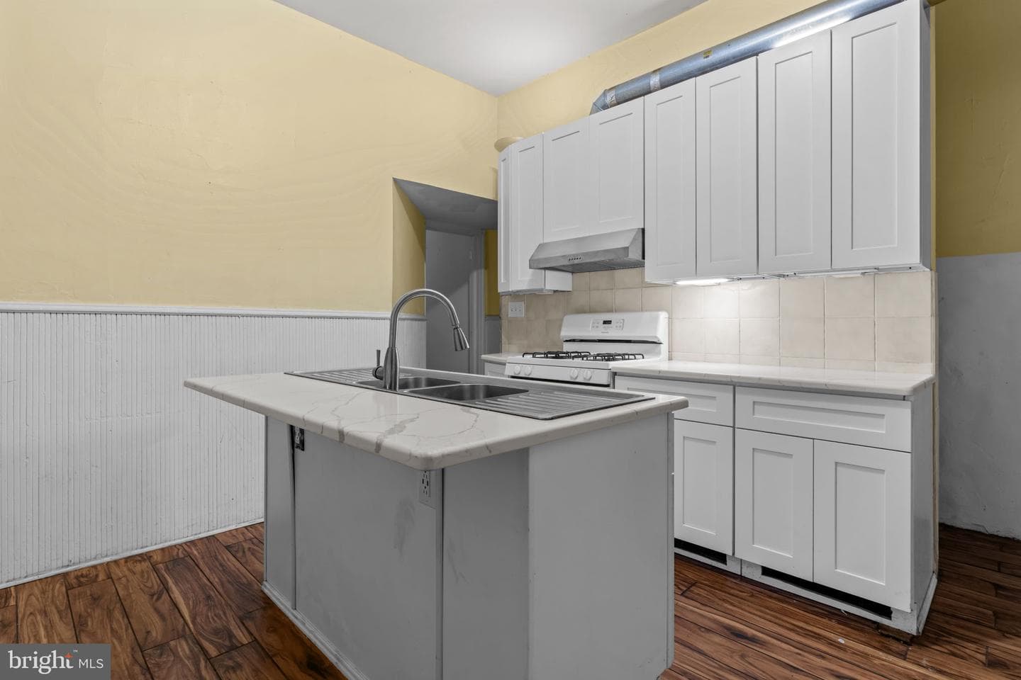 4401 Pine Street photo 12