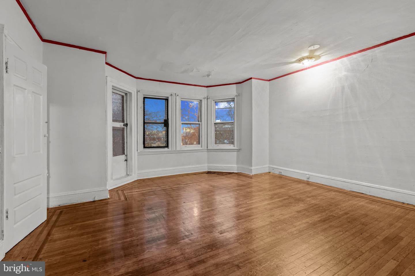 4401 Pine Street photo 32