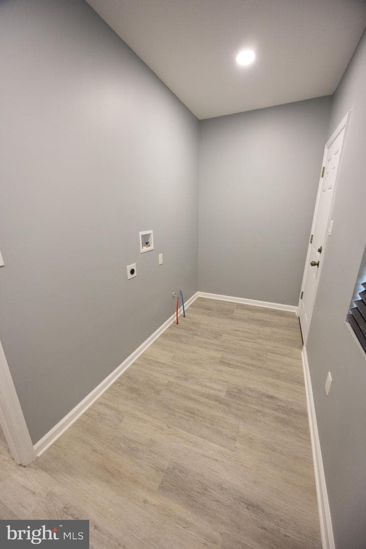 6124 Lensen Street photo 23