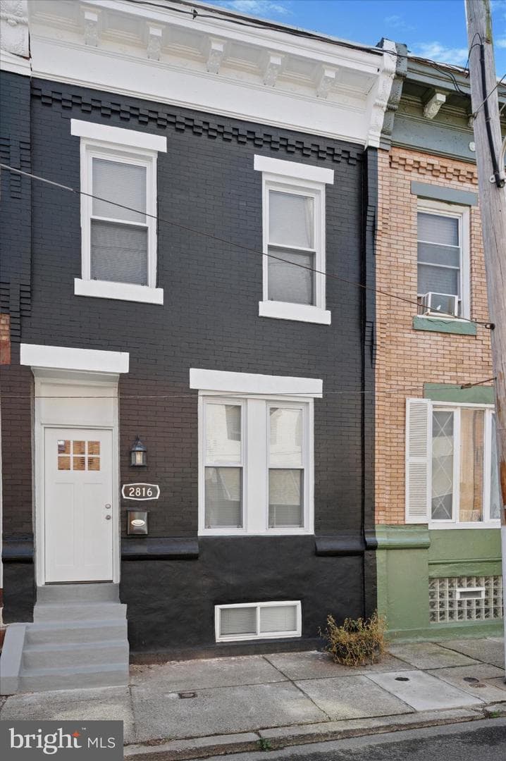 2816 W Albert Street photo 1