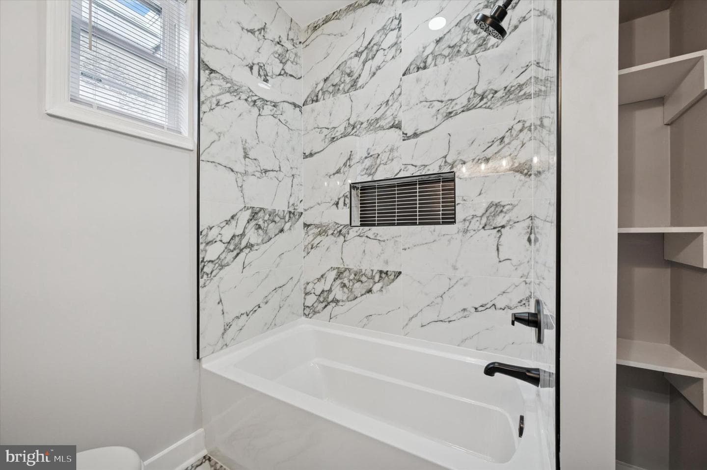 2816 W Albert Street photo 17