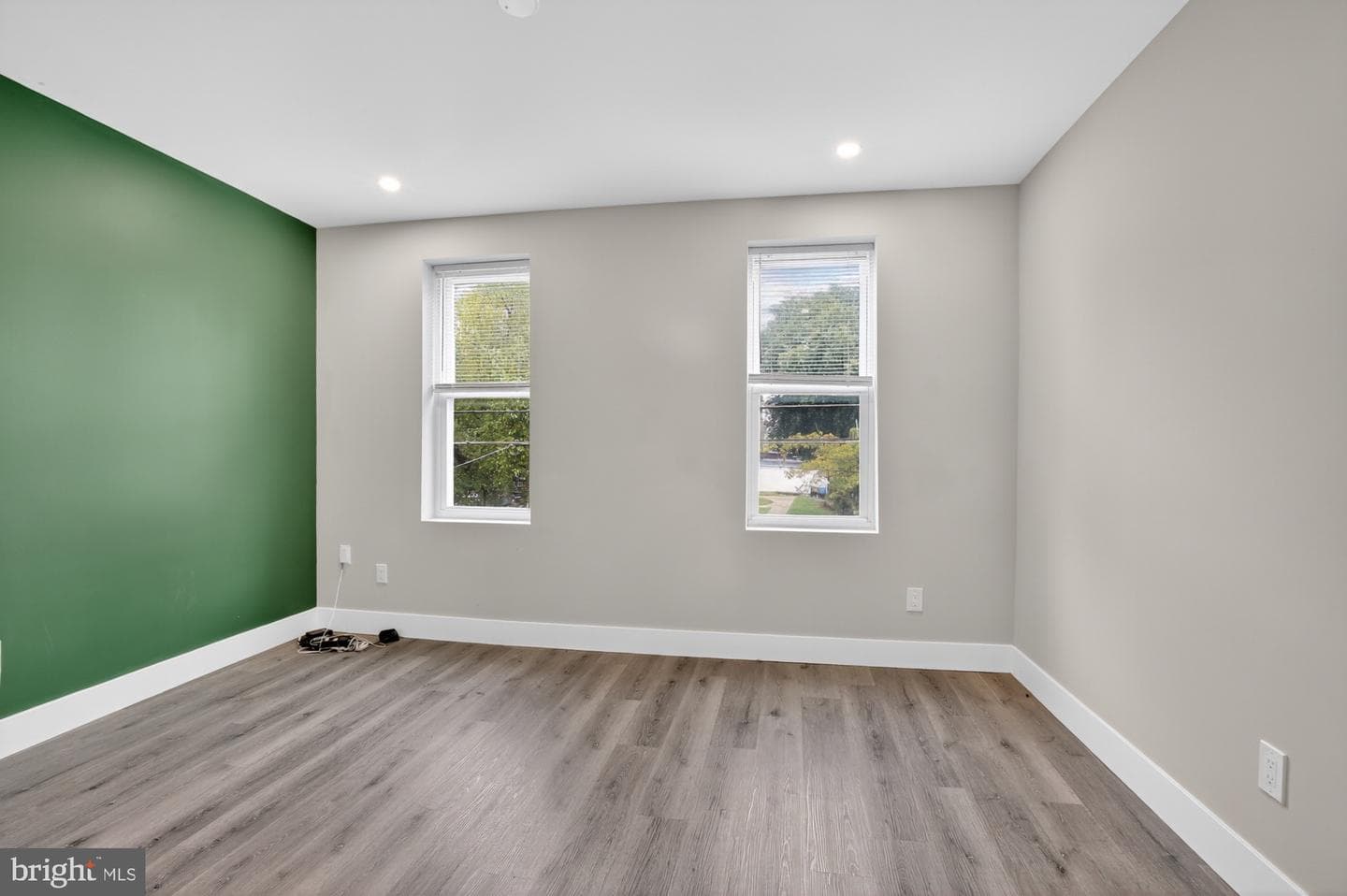 2467 Amber Street photo 20