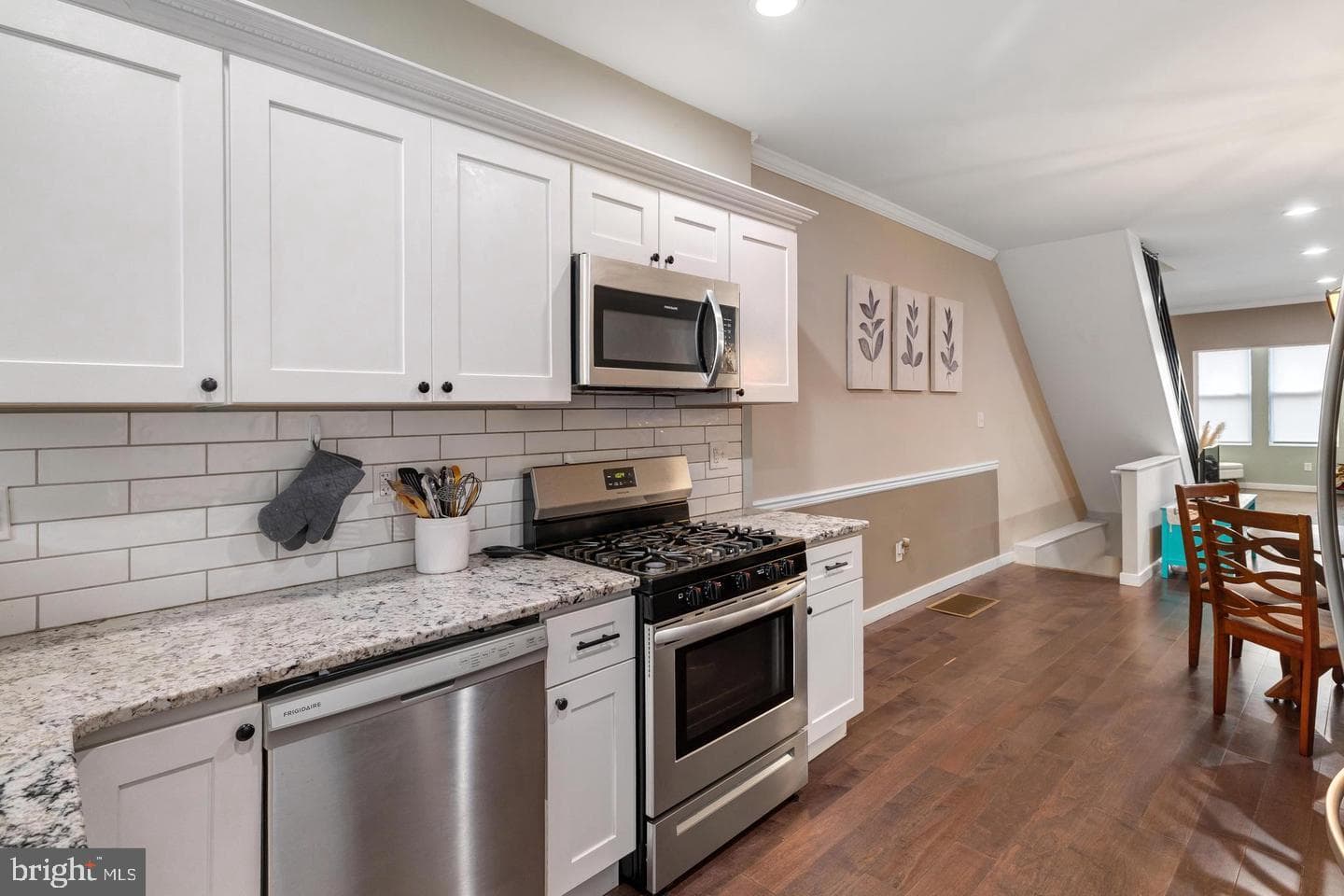 1741 Georges Lane photo 10
