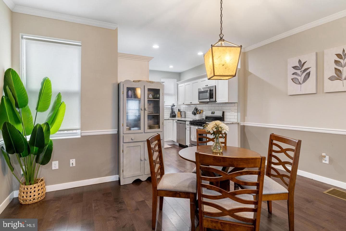 1741 Georges Lane photo 7