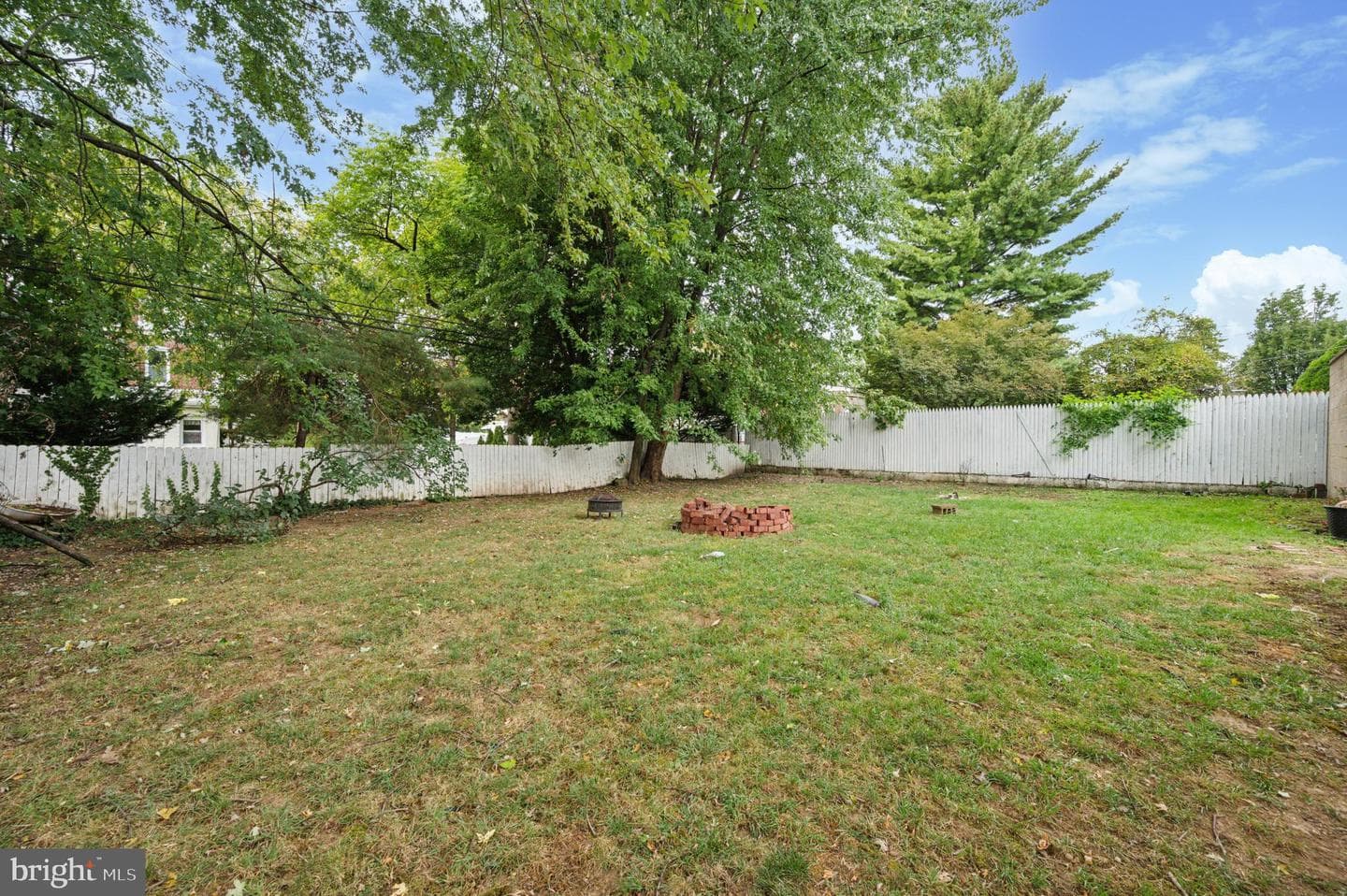 4224 Disston Street photo 25
