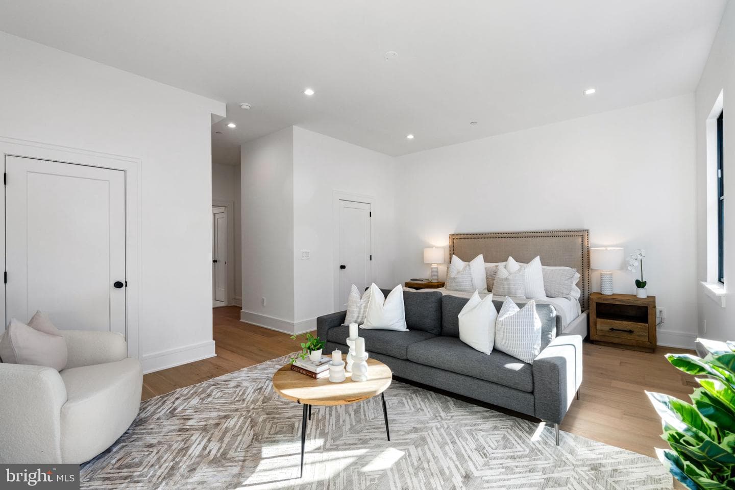 200 Vine Street photo 37
