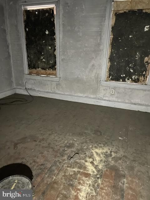 2611 W Montgomery Avenue photo 2