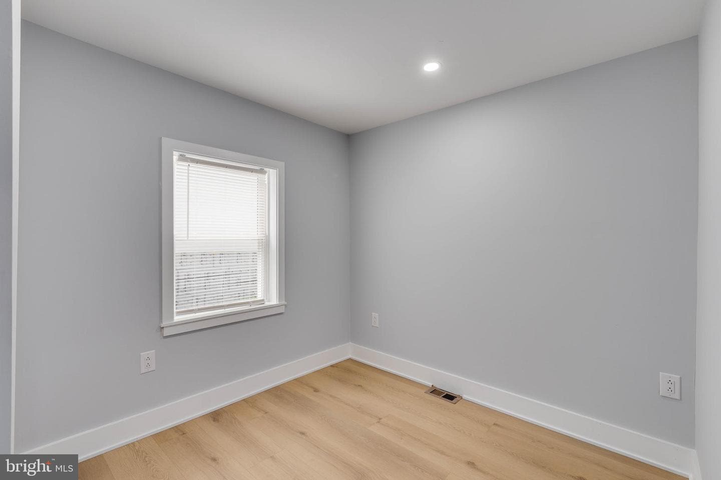 3497 Weikel Street photo 19