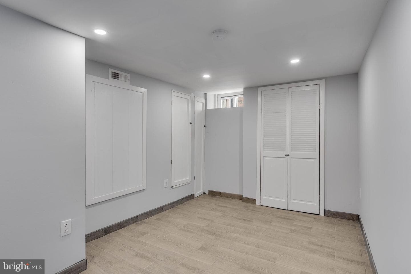 3497 Weikel Street photo 23