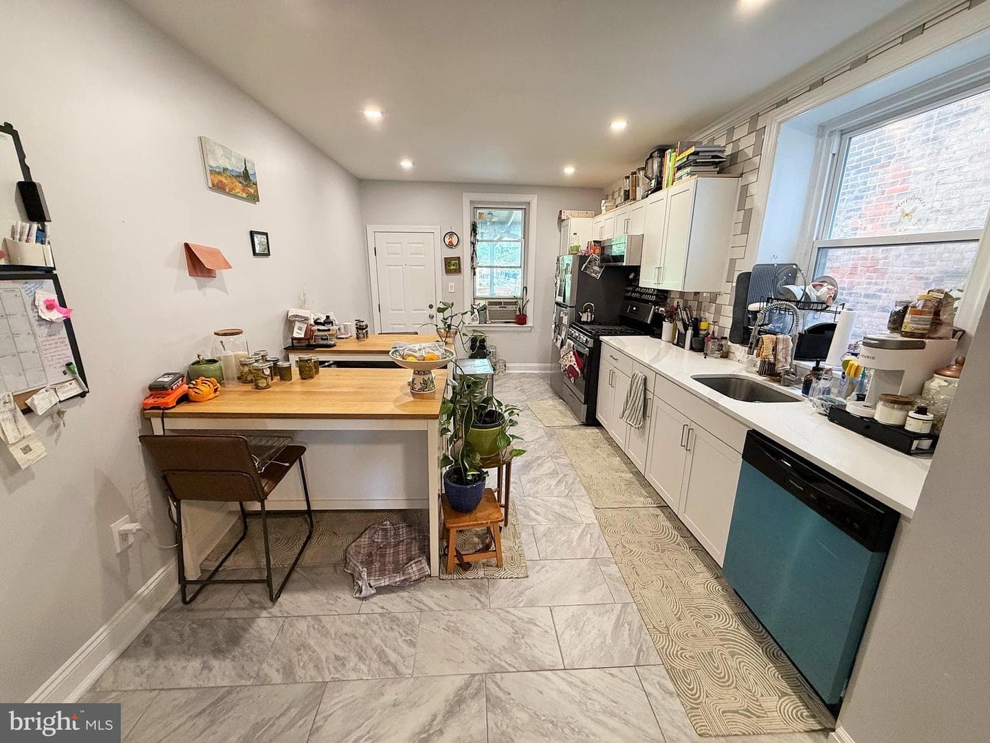 5143 Catharine Street photo 10