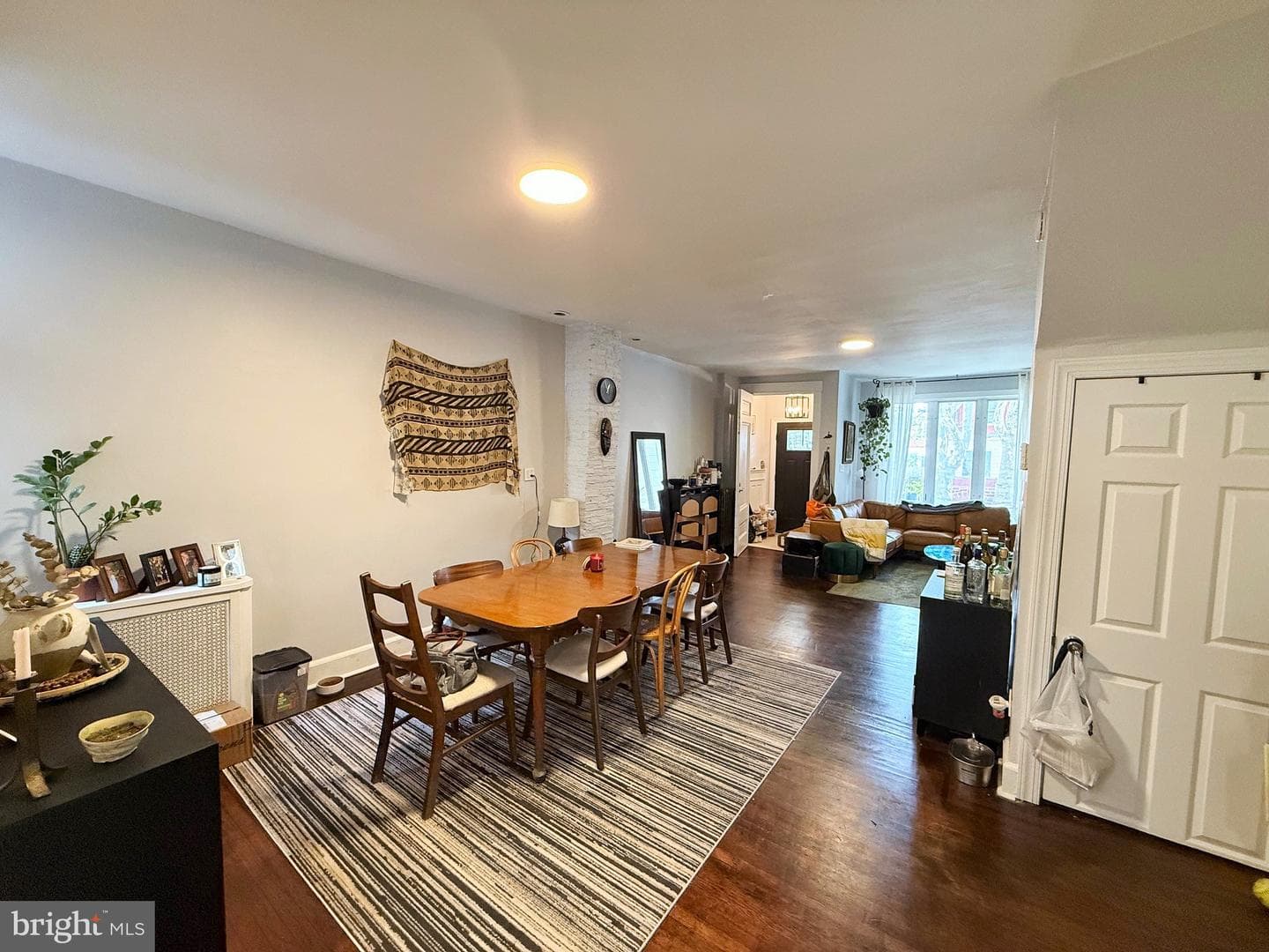 5143 Catharine Street photo 7