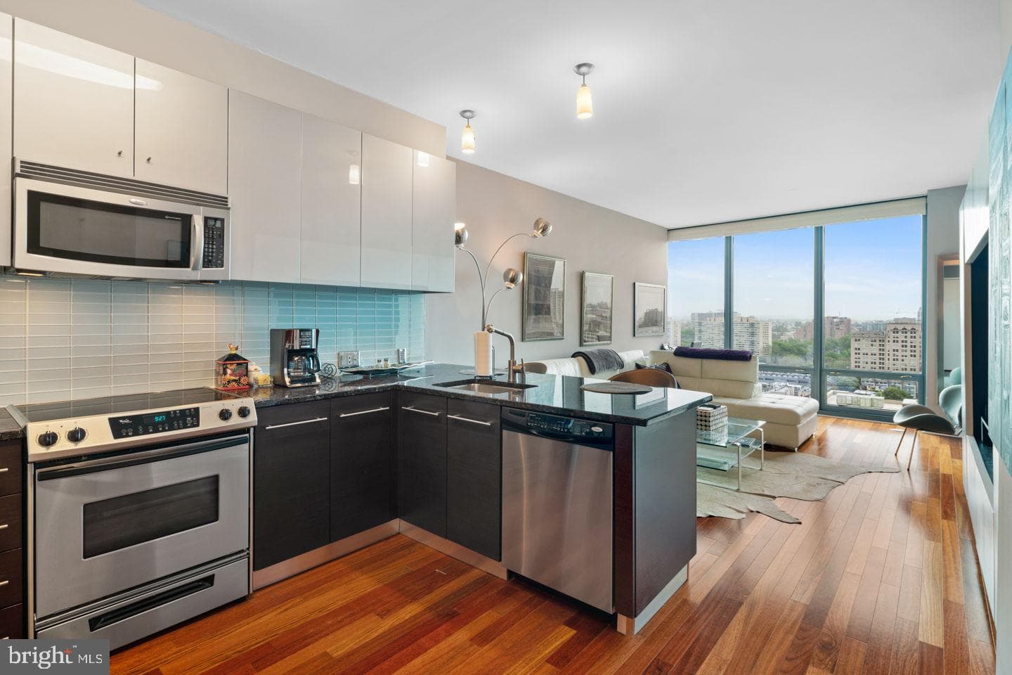 2101 Market Street #1408 photo 2
