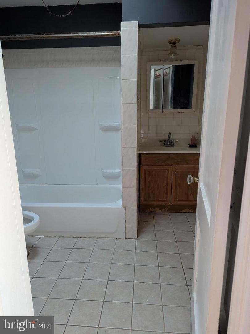 1425 Fanshawe Street photo 10