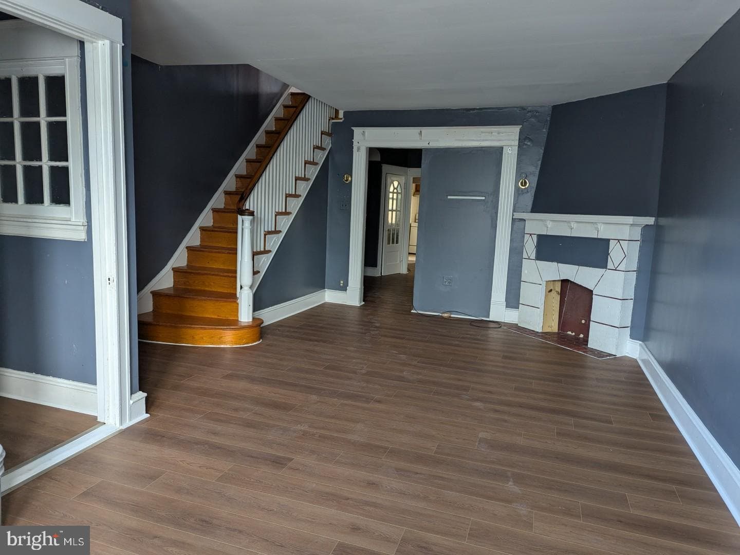 1425 Fanshawe Street photo 4