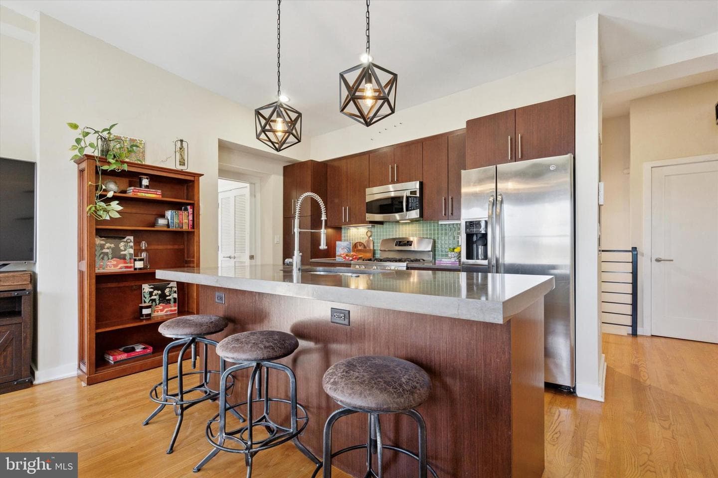 1247 E Columbia Avenue #3 photo 6