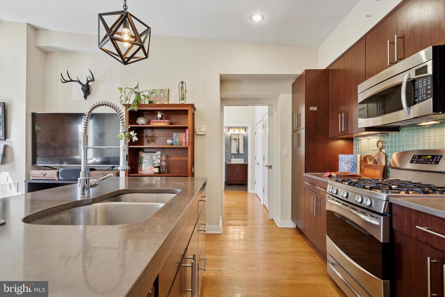 1247 E Columbia Avenue #3 photo 7