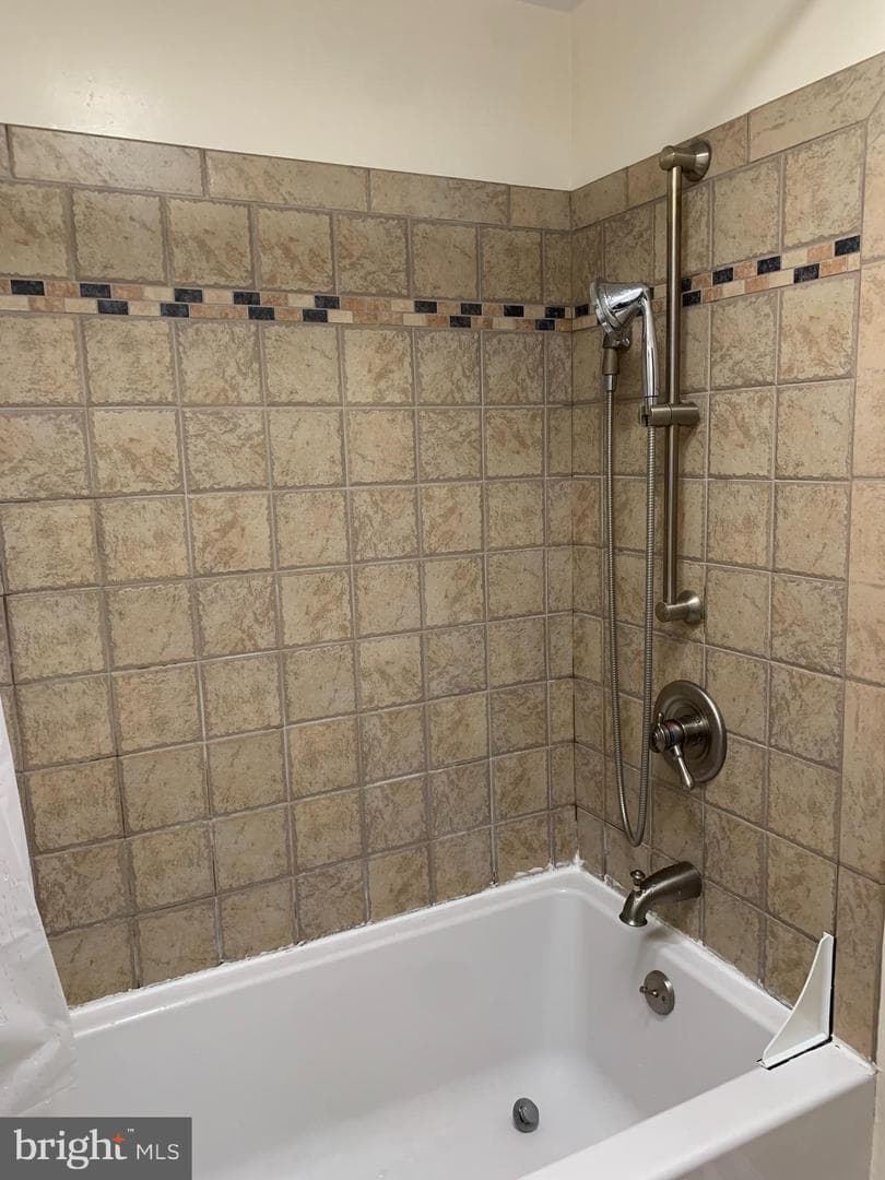 8800 Danbury Street photo 22
