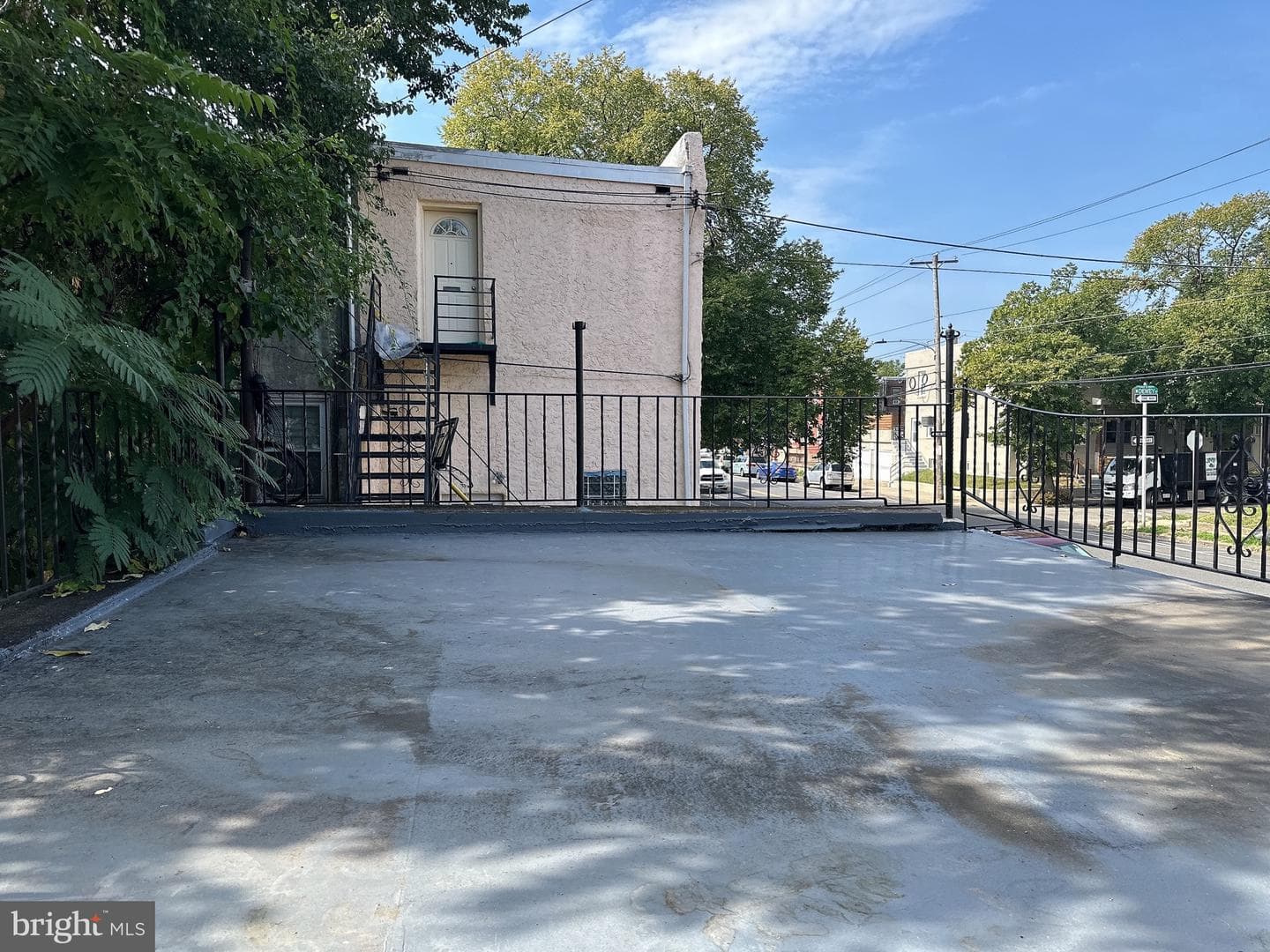 2600 S 61st Street photo 2