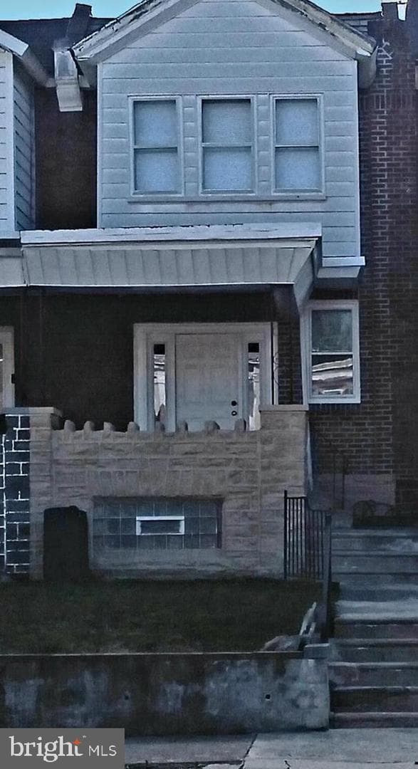 2144 Eastburn Avenue, Philadelphia